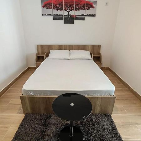 Militari Studio Roşu 외부 사진