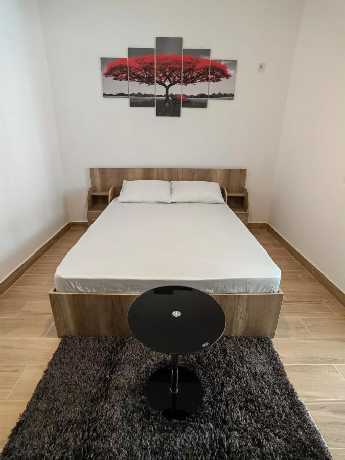 Militari Studio Roşu 외부 사진